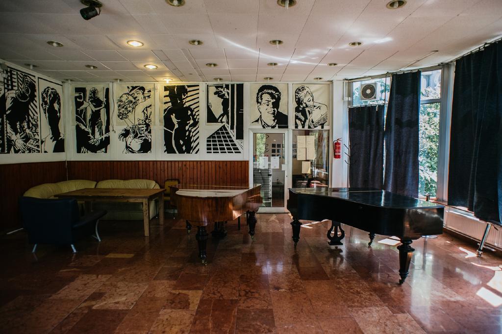 City Hostel Pest 35. Budapest Eksteriør billede